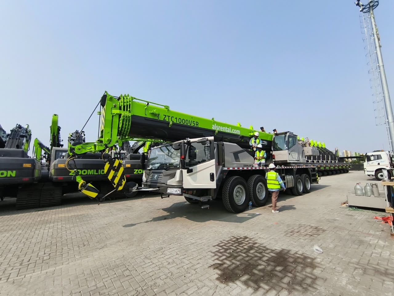 ALS Perkuat Armada, Resmi Tambah Unit Mobile Crane Super Jumbo 100 Ton!